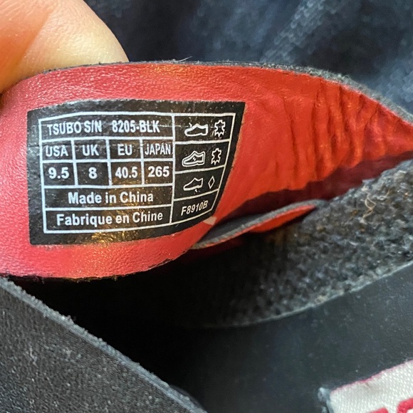 Tsubo wonens Black Slide Sandals - Picture 7 of 8